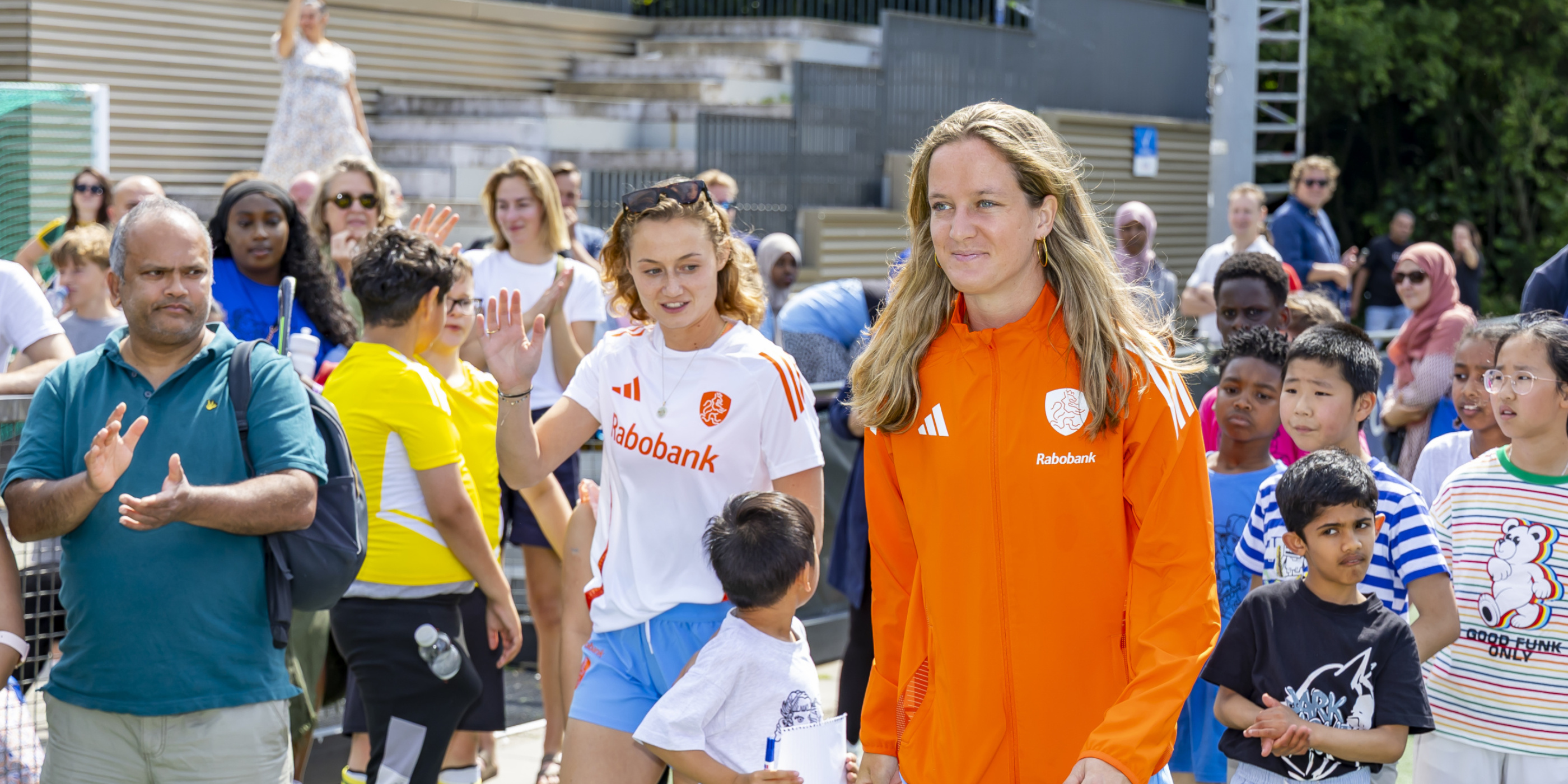 Nieuw onderzoek: hockeysport positiever beoordeeld door niet-hockeyers